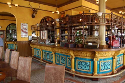 Hotel The Waterloo & Bistro Newport (Gwent)